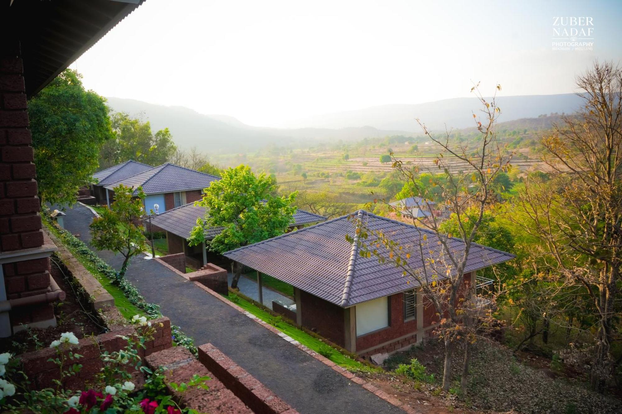 Kireina Wellness Resort Koynanagar Exterior foto